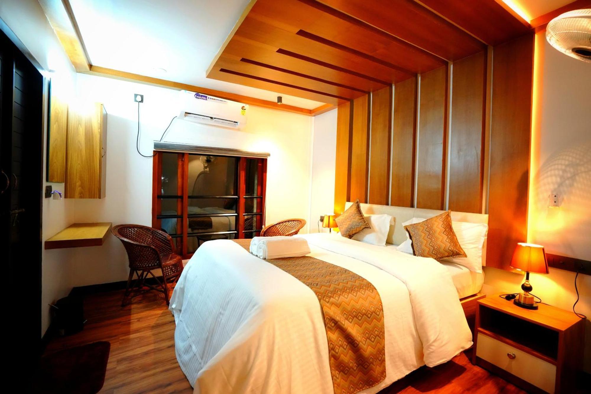 Indraprasthamlakecruise Alappuzha Exterior foto